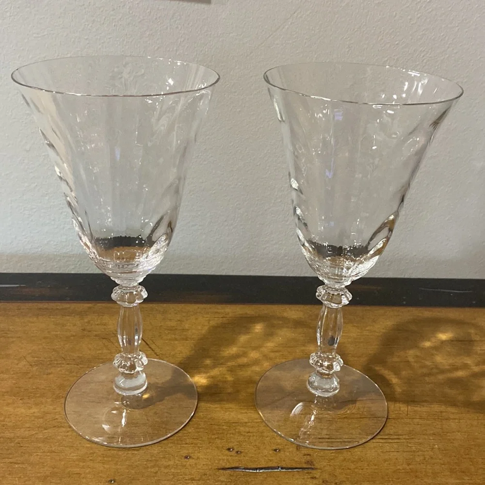 Vintage Cambridge Caprice Clear Crystal Wine Glasses - Set of 2! - Picture 4 of 4